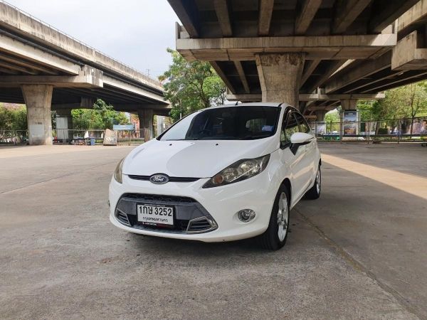 Ford Fiesta 1.6 Trend auto รูปที่ 0